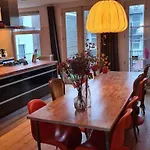 Apartamento Groot Mooi 2 Etage Loft Met Dakterras In De Pijp.